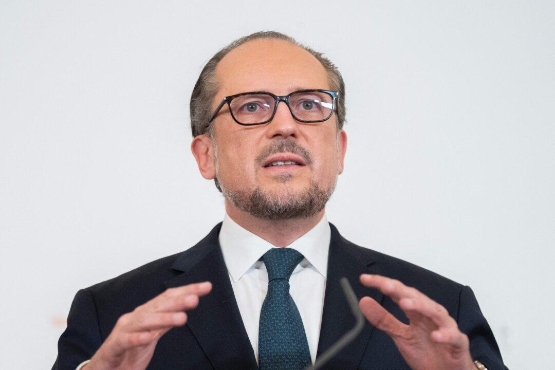 Austria Enforces National Lockdown, Plans to Make COVID-19 Vaccinations Mandatory