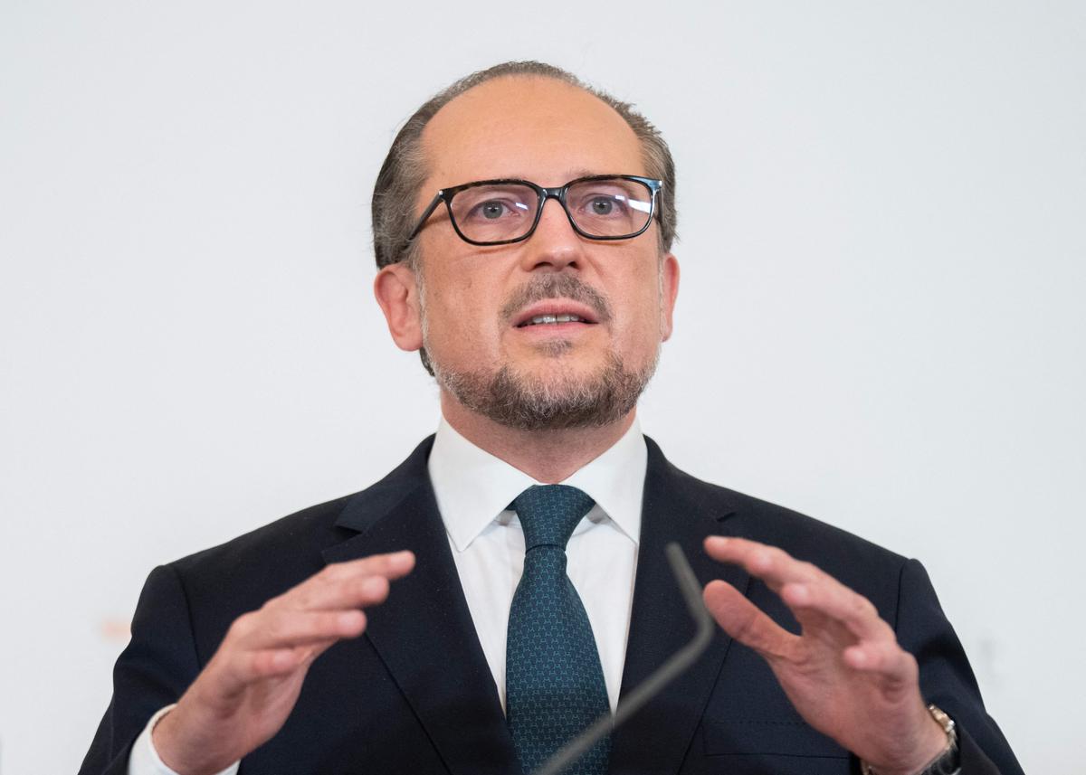 Austria Enforces National Lockdown, Plans to Make COVID-19 Vaccinations Mandatory