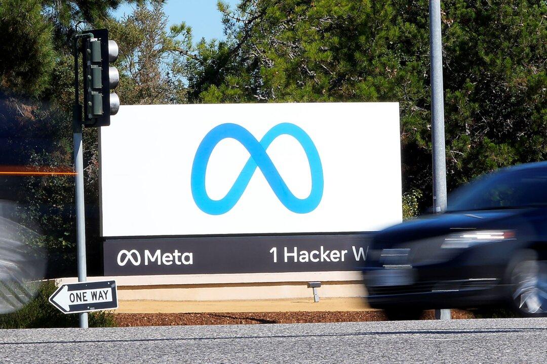 Meta Mandates Booster Shots, Extends Return-to-Office Date for Employees