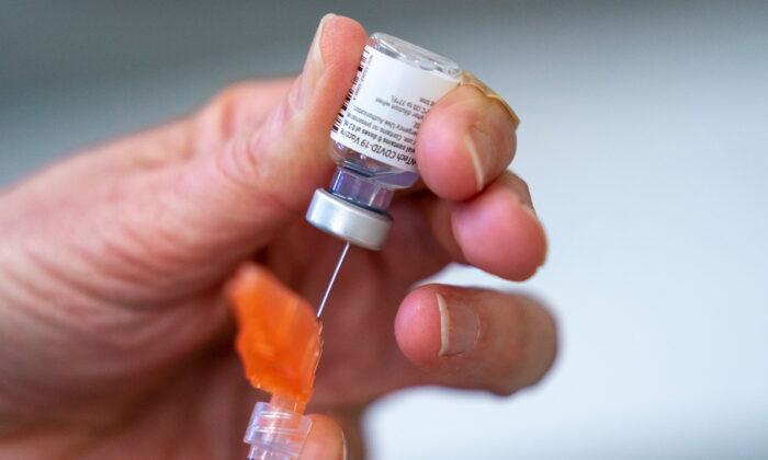 Singapore Donates Over 100,000 COVID-19 Vaccines to Malaysia