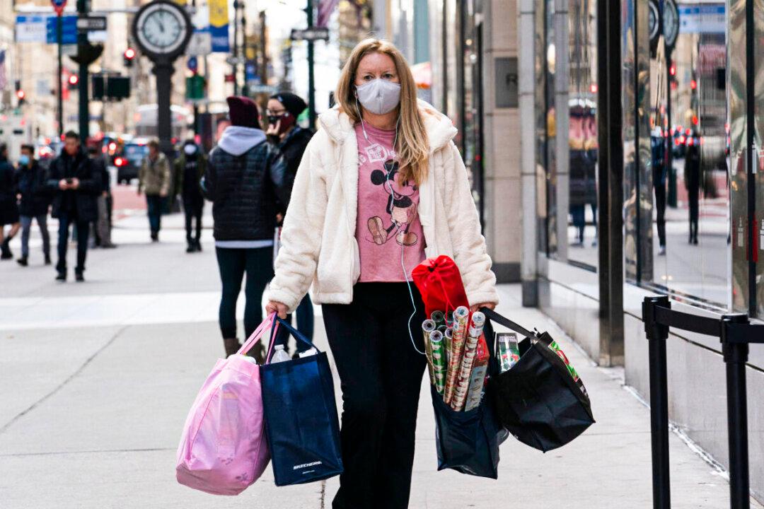 US Retail Sales at All-Time Highs, but Consumer Sentiment Hits 10-year Low
