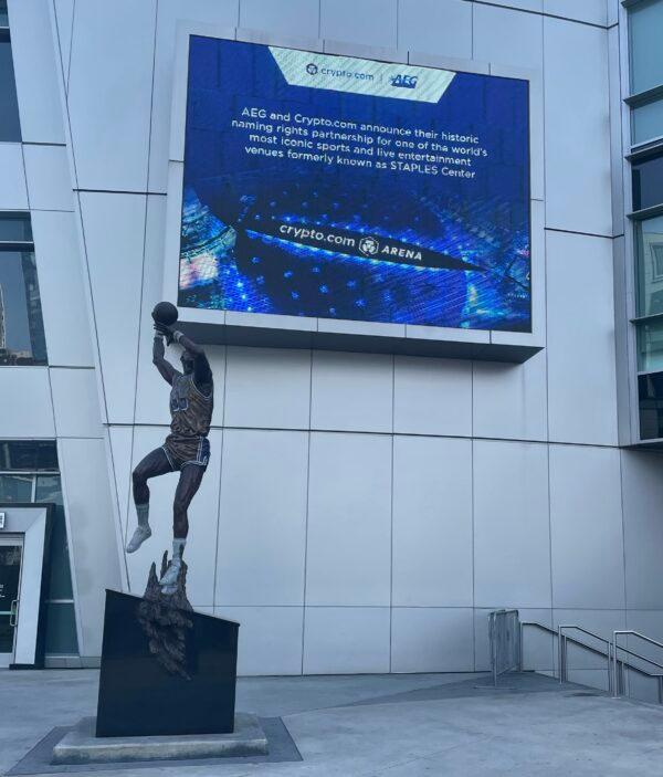 A digital billboard outside of Staples Center was displaying an announcement of the center's renaming as Crypto.com Arena in Los Angeles on Nov. 17, 2021. (Alice Sun/The Epoch Times)