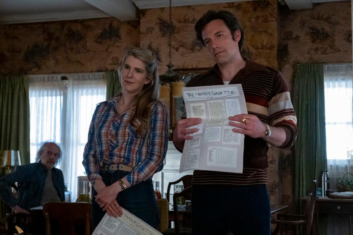 Mom (Lily Rabe) and Uncle Charlie (Ben Affleck), in "The Tender Bar." (Smokehouse Pictures/Amazon Studios)