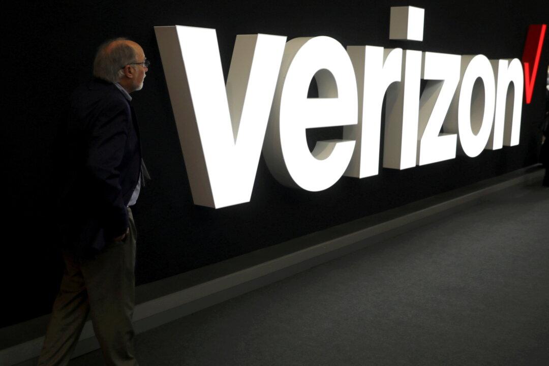 AT&T, Verizon Agree to New Precautions to Address 5G Air Safety Concerns