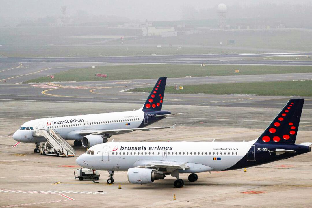 US-Bound Passengers Stranded After Emergency Landing