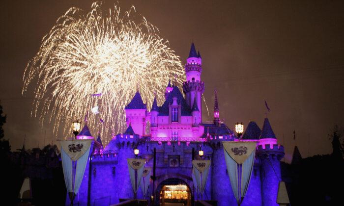 Disneyland Welcomes Back Nighttime Spectacular Shows