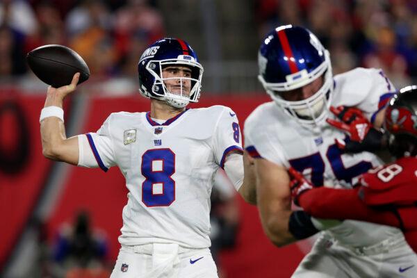 New York Giants quarterback Daniel Jones (8) throws a pass against the Tampa Bay Buccaneers during the first half of an NFL football game in Tampa, Fla., on Nov. 22, 2021. (Mark LoMoglio/AP Photo)