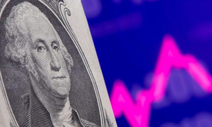 Dollar Ticks Up as Case for March Fed Hike Grows