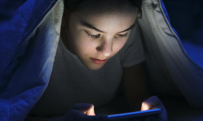 Excessive Screen Time Paving Way For Chronic Disease In Aussie Kids
