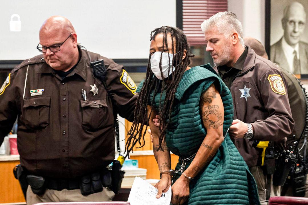 Alleged Wisconsin Parade Killer Darrell Brooks Charged With 5 Homicide Counts, Bail Set at $5 Million
