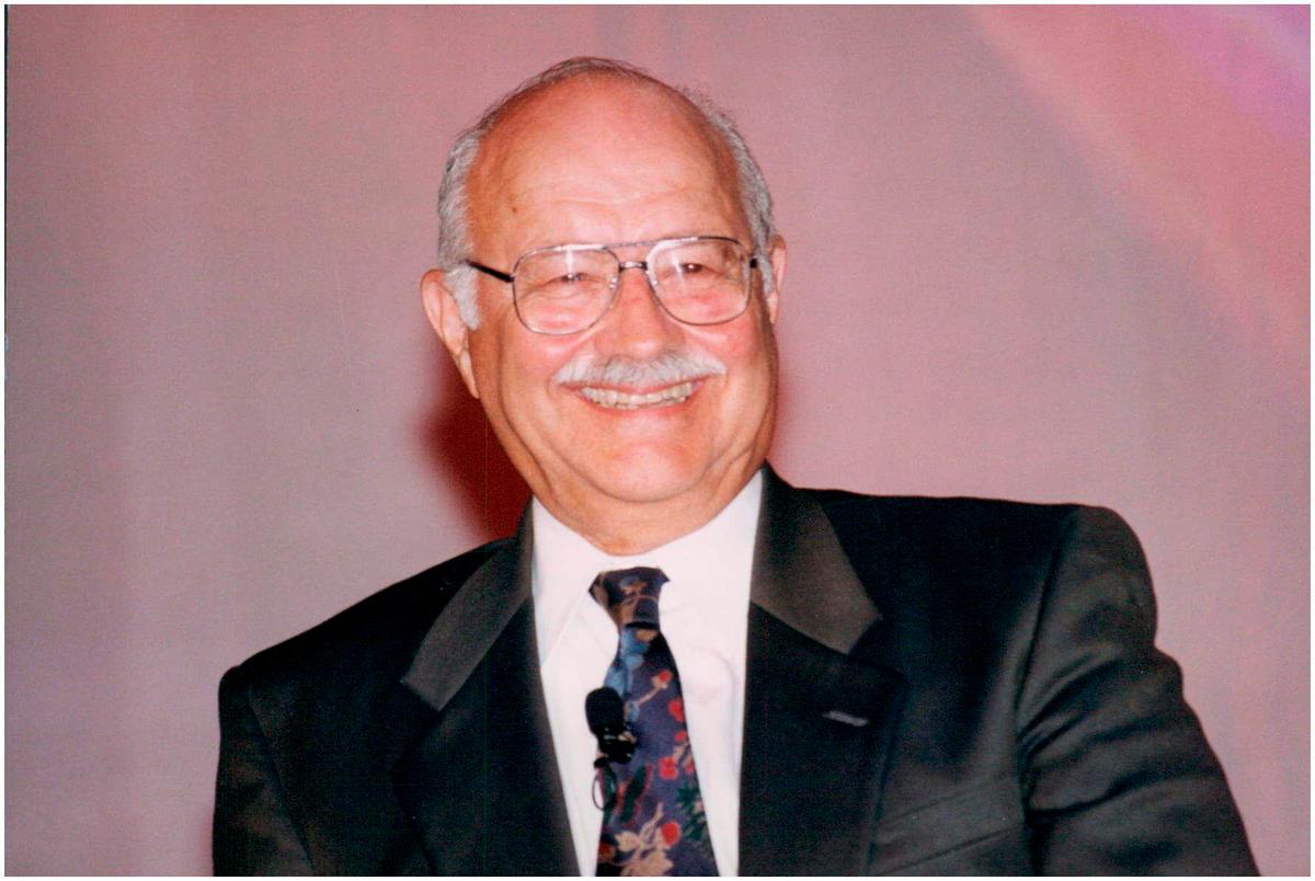 Subway Sandwich Chain Co-Founder Peter Buck Dies at 90