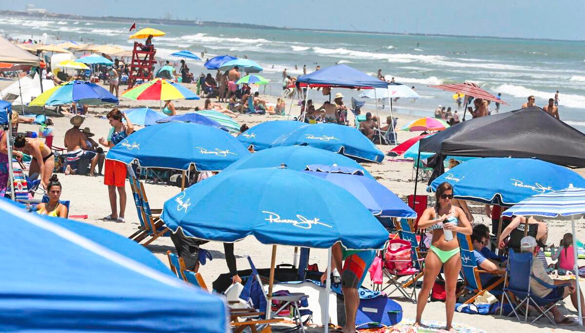Tourists Flocking to Florida in Greater Numbers Than Before Pandemic