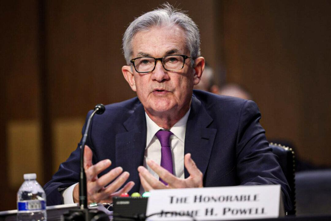 Fed Speeds Up Tapering, Projecting 3 Rate Hikes in 2022