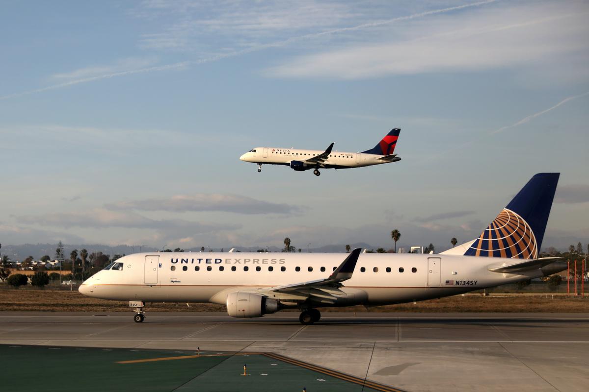 From Pilots to Ramp Agents: US Airlines Go All Out to Staff Up