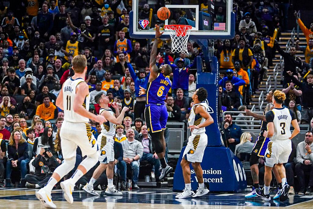 LeBron Returns to Carry Lakers Over Pacers in Overtime