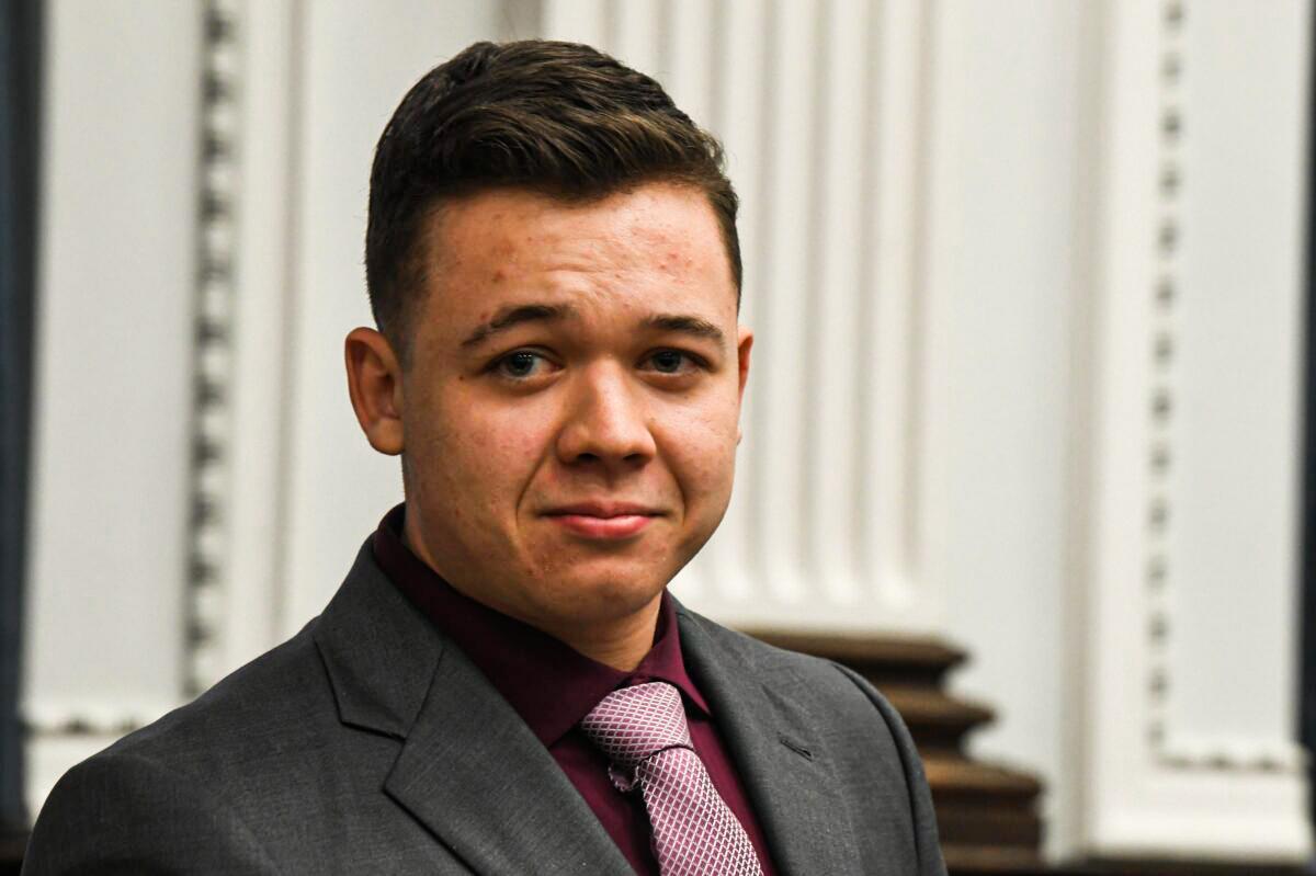 Trump Meets Kyle Rittenhouse at Mar-a-Lago