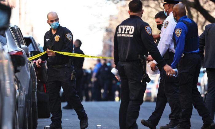 2 New York City Police Officers Shot in Bronx ‘Gun Battle’ Expected to Make Full Recovery