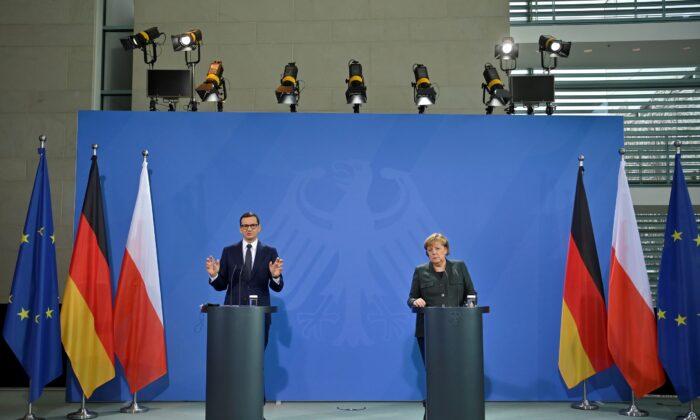Russian Aggression Against Ukraine Should Lead to EU Sanctions: Merkel