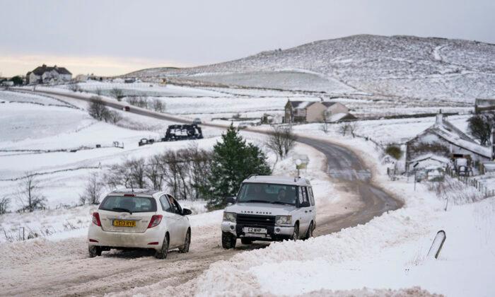 Tens of Thousands Without Power in UK in Storm’s Wake