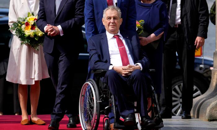 COVID-19 Positive Czech President Discharged From Hospital