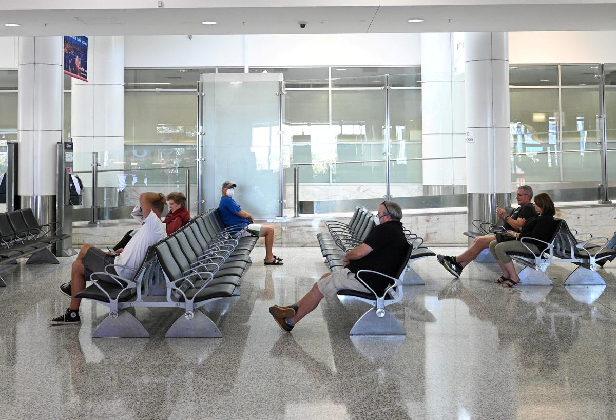 Australia Pauses Reopening of International Borders Over New CCP Virus Variant