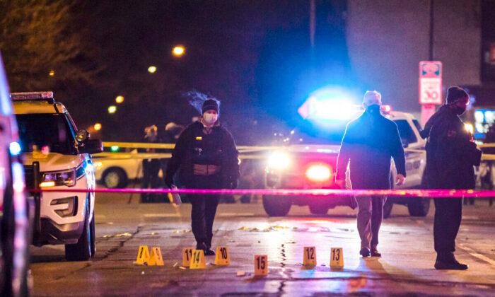 Chicago Police: 39 Shot, 2 Fatally, Over Thanksgiving Weekend
