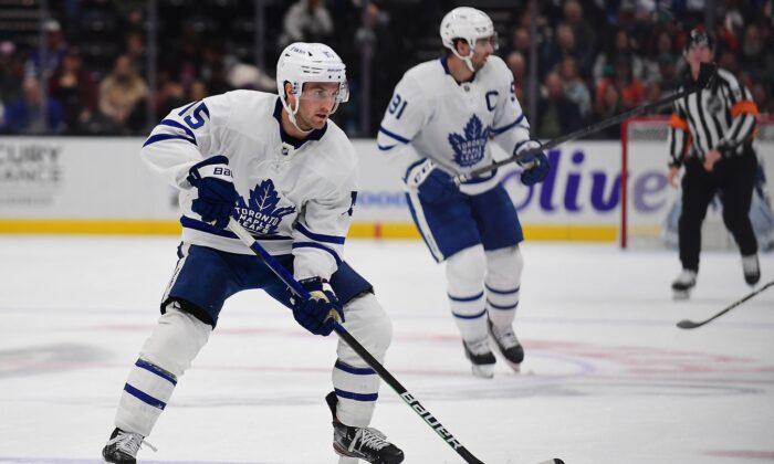 NHL Roundup: Maple Leafs Win 7th Straight Road Game