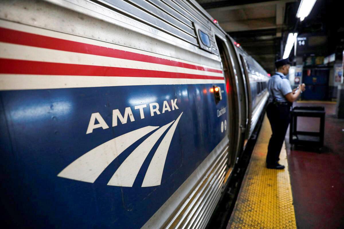 An Amtrak passenger train sits in New York City's Pennsylvania Station on April 27, 2017. (Mike Segar/Reuters)