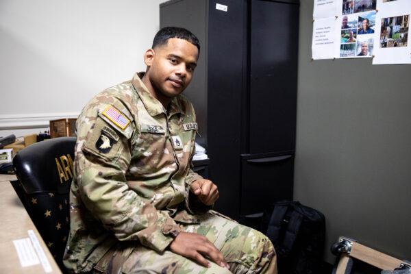Sgt. Andy Sosa at the U.S. Army Recruiting Station in Washington Heights, New York City, on Nov. 19, 2021. (Petr Svab/The Epoch Times)
