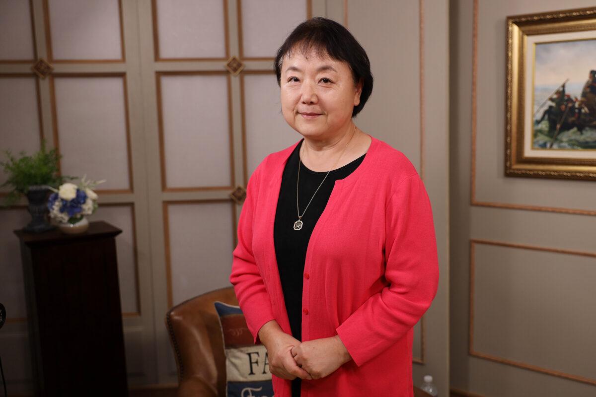 Xi Van Fleet shares her story of surviving China’s Cultural Revolution. (The Epoch Times)