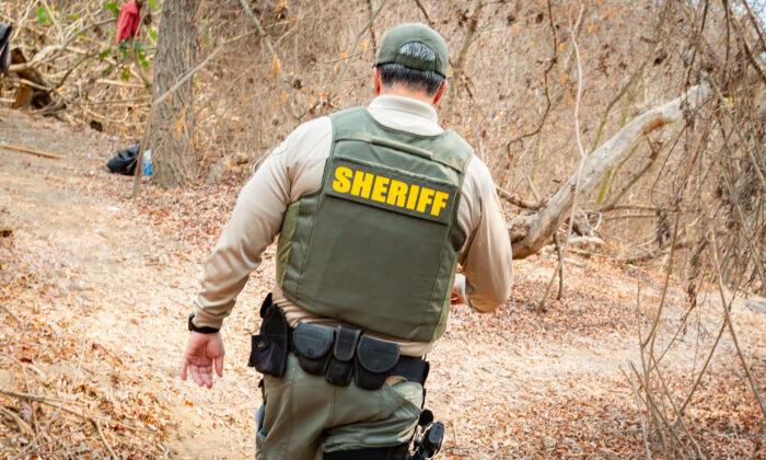 LA Sheriff Urges End to Department Hiring Freeze Amid Deputy Shortage