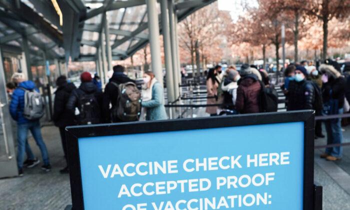 New York City Expands Vaccine Mandate to All Childcare Workers, Advises Masks ‘At All Times’ Indoors
