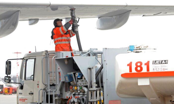 Global Jet Fuel Demand Under Pressure From Omicron, Border Curbs