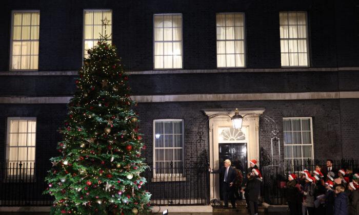 No Limit on Size of Christmas Parties: UK Spokesman