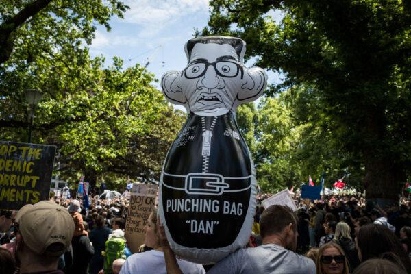 Protesters opposing the Pandemic Management Bill in Flagstaff Gardens in Melbourne, Australia on Nov. 20, 2021. (Darrian Traynor/Getty Images)