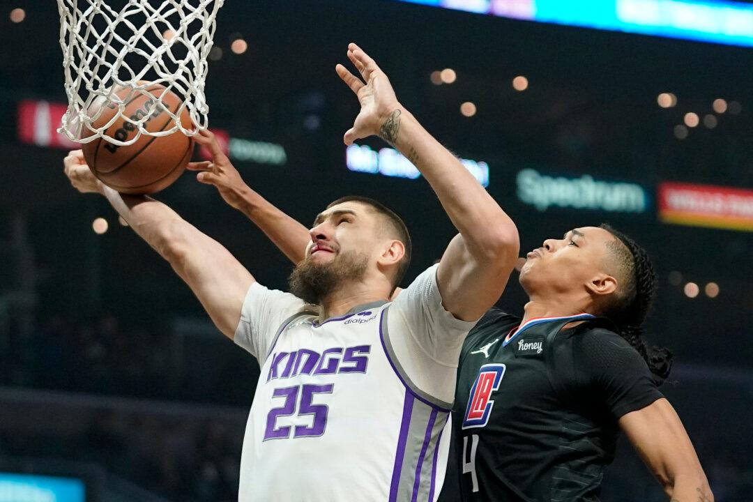 Sacramento Kings Rout Shorthanded Clippers 124–115