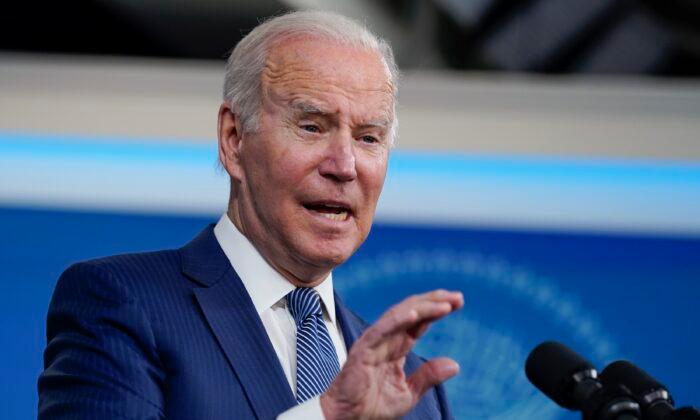 Biden Says He Has a Cold After Speech Delivered With Hoarse Voice