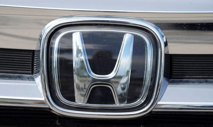 Honda Recalling 500,000 Vehicles to Fix Seat Belt Problem