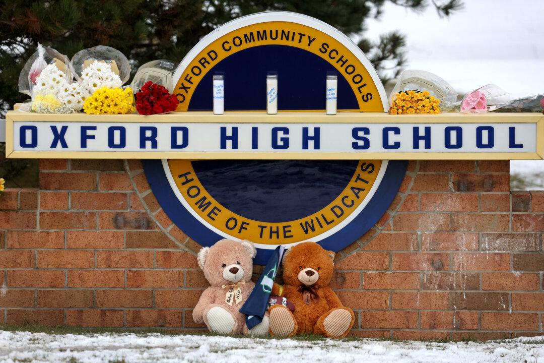 Oxford High Students Sue for Review, Changes After Mass Shooting