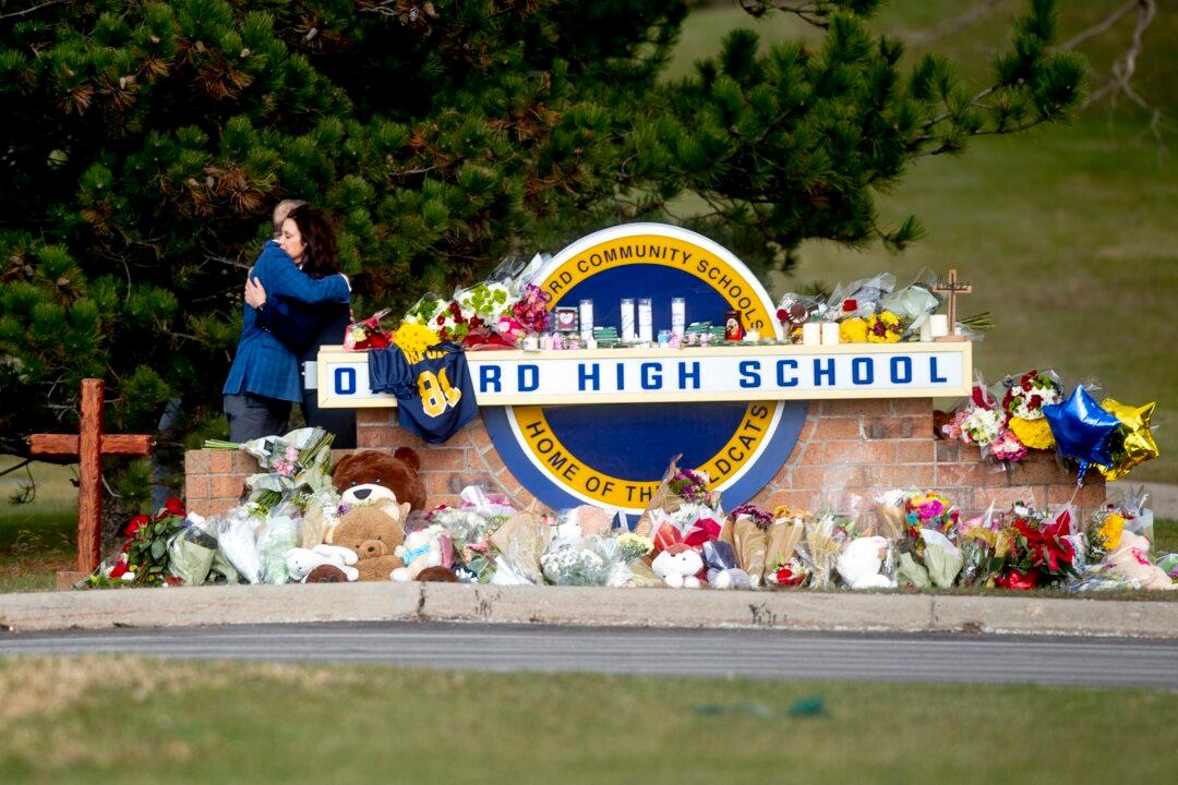 Third Party to Probe Oxford High’s Actions Ahead of Shooting