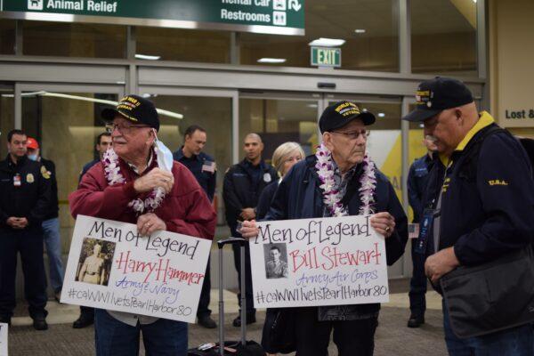 Eight local WWII veterans flew to Oahu, Hawaii, for a Pearl Harbor commemoration at John Wayne Airport in Santa Ana, Calif., on Dec. 4, 2021. (Brandon Drey/The Epoch Times)