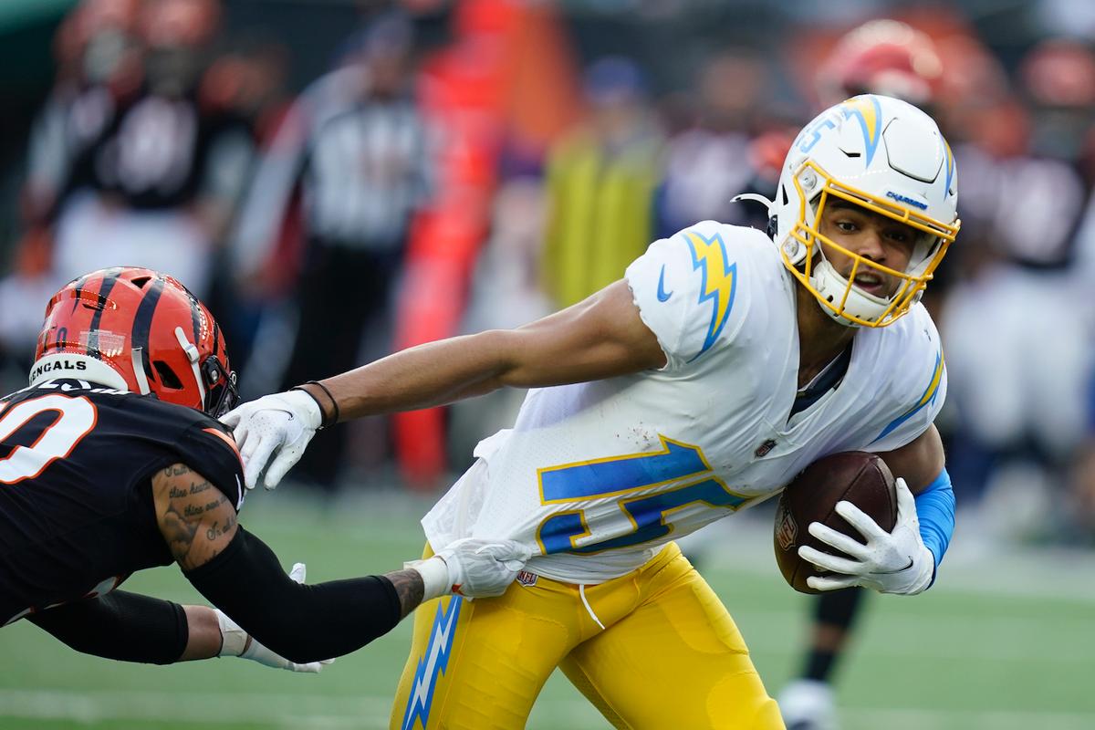 Up-and-Down Chargers Hold Off Bengals for 41–22 Victory