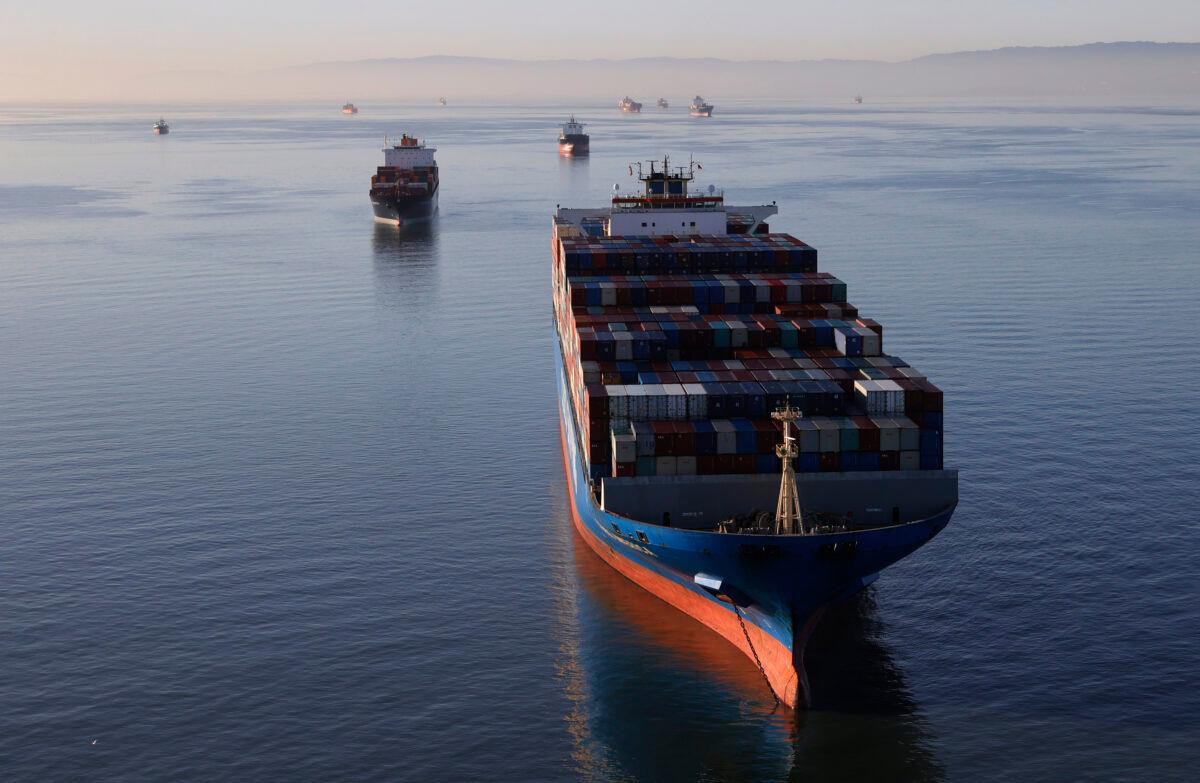Container ships sit idle in San Francisco Bay just outside of the Port of Oakland on March 26, 2021. (Justin Sullivan/Getty Images)