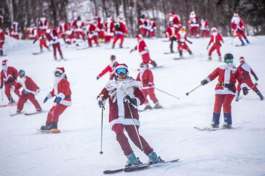 Skiing Santas Back to Shredding Maine Slopes for Charity