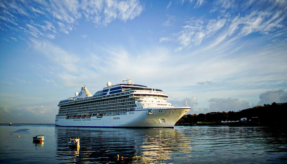 Norwegian Cruise Line Issues Health Warning to Passengers Over Bacterial Disease thumbnail