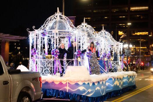 The all-new Visit Philadelphia Holiday Parade, the city’s first parade celebrating all of winter’s holidays, was held on Dec. 4, 2021. (Larry Dye/Epoch Times)