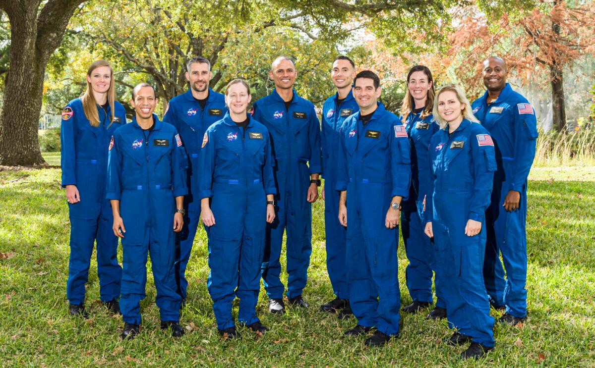 NASA’s 10 New Astronauts: Pilots, Doctor, Physicist, Cyclist