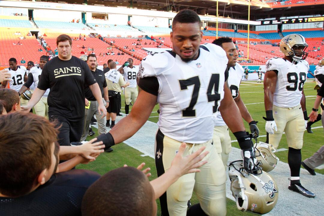 Former NFL Player Glenn Foster Dies After Arrest in Alabama