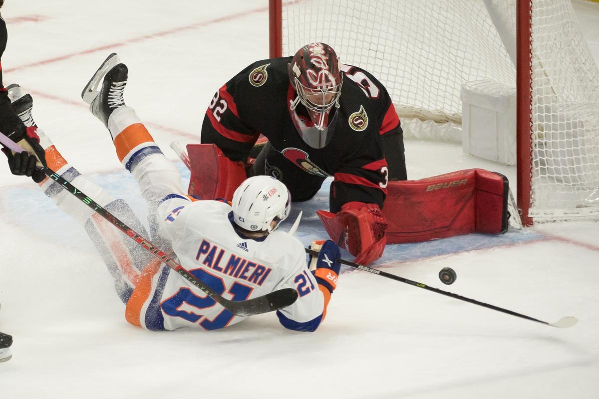 NHL Roundup: Isles End 11-Game Skid With Win Over Senators