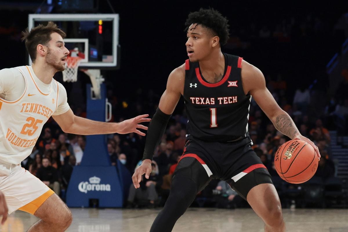 Top 25 Roundup: Texas Tech Stuns No. 13 Tennessee in OT